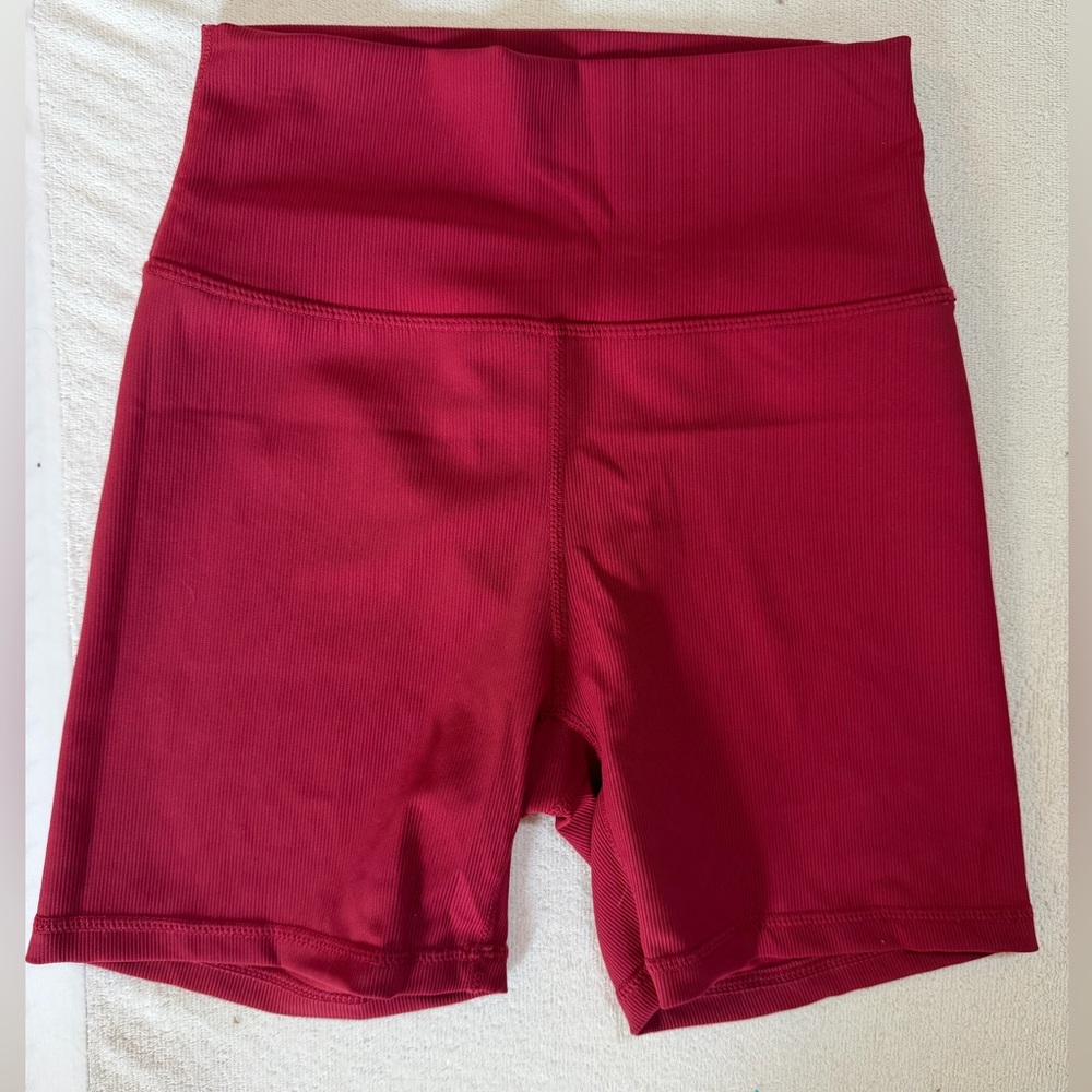 Wilo the label NWOT burgundy bike shirt size small ribbed